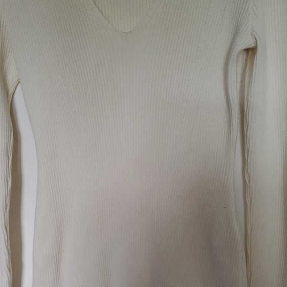 Abercrombie & Fitch Cream Ribbed Bodysuit - Picture 4 of 10